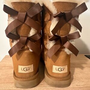 Ugh women’s Bailey bow II